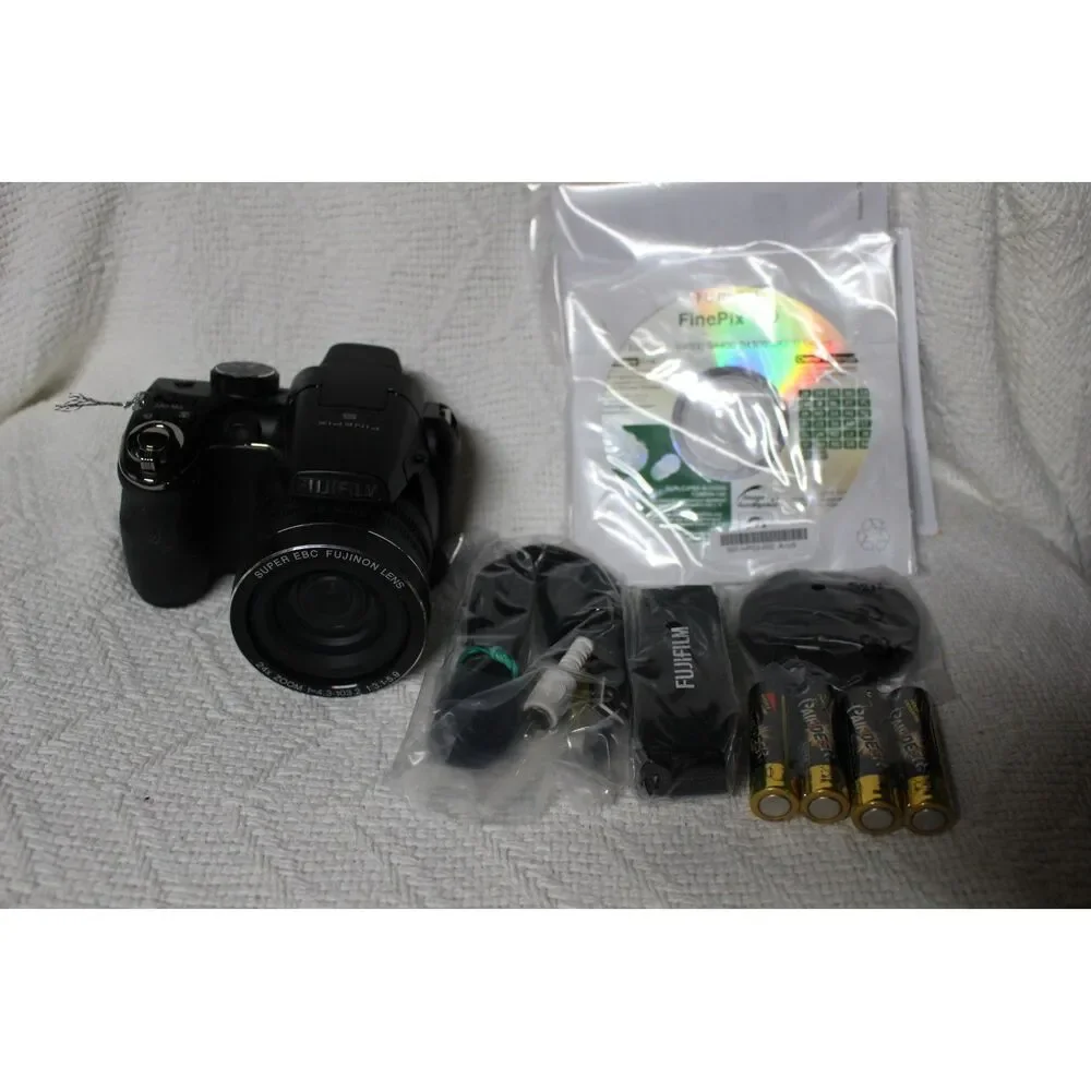 Fujifilm Fine Pix S4200 14MP (New)